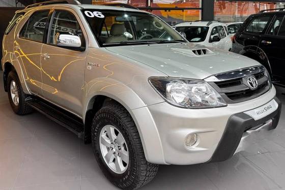 TOYOTA HILUX SW4 3.0 SRV 4X4 16V TURBO INTERCOOLER DIESEL 4P AUTOMÁTICO